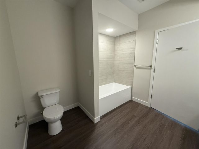 2645 Burton Road Unit: Bld 4, Ann Arbor, MI 48104