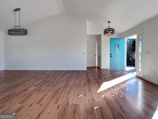 2 Mallory Drive, Adairsville, GA 30103