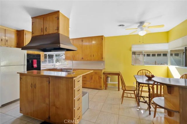 1317 N 2nd Avenue, Upland, CA 91786