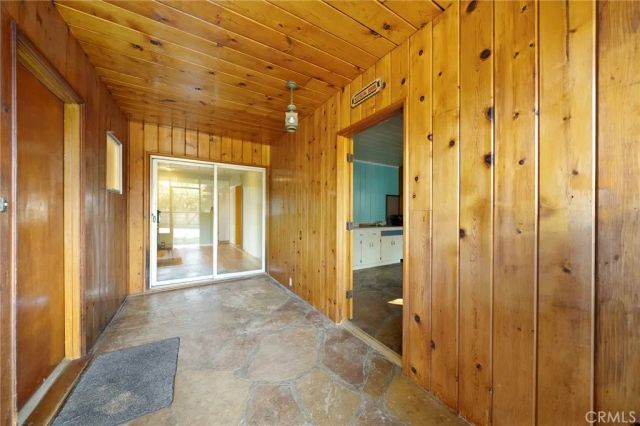 1317 N 2nd Avenue, Upland, CA 91786