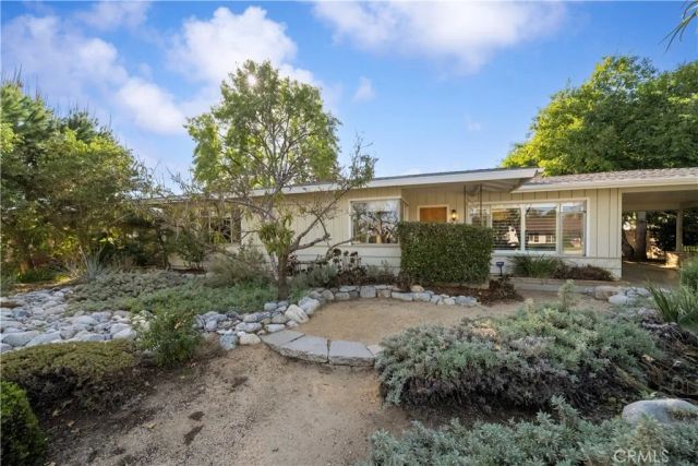1317 N 2nd Avenue, Upland, CA 91786