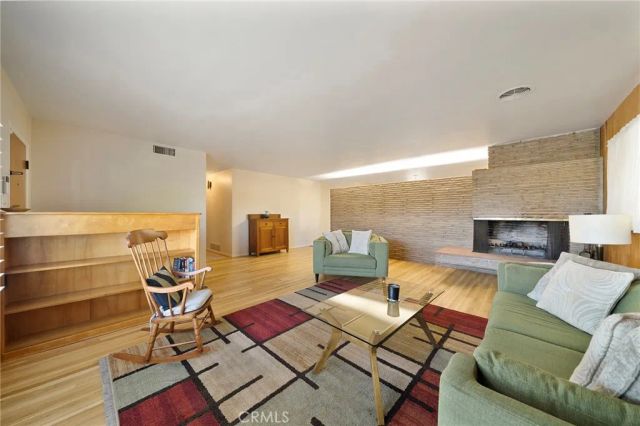 1317 N 2nd Avenue, Upland, CA 91786