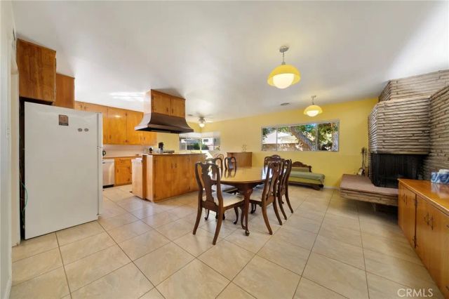 1317 N 2nd Avenue, Upland, CA 91786