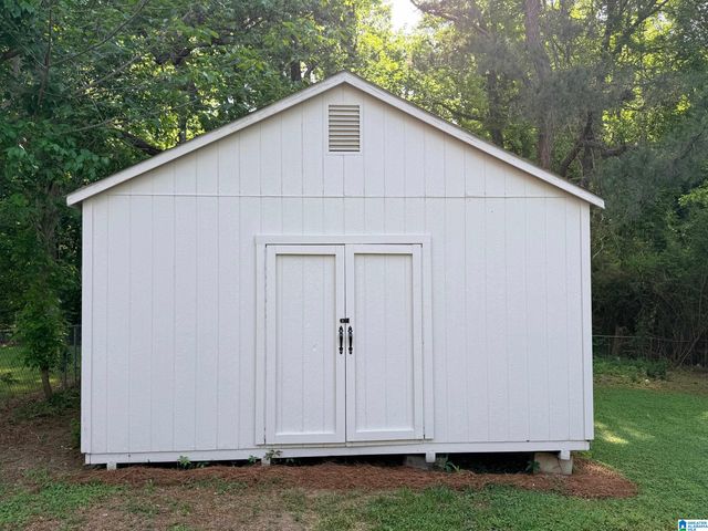 112 LOUIS AVENUE, Hueytown, AL 35023