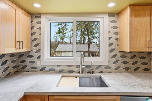 2905 MACALPINE CIRCLE, Birmingham, AL 35242