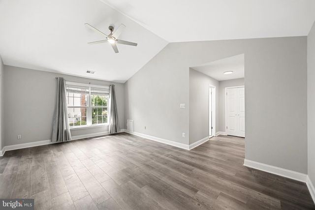 10401 GRANDHAVEN AVE, Upper Marlboro, MD 20772