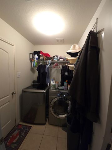 416 Turquoise Trade Drive, La Marque, TX 77568