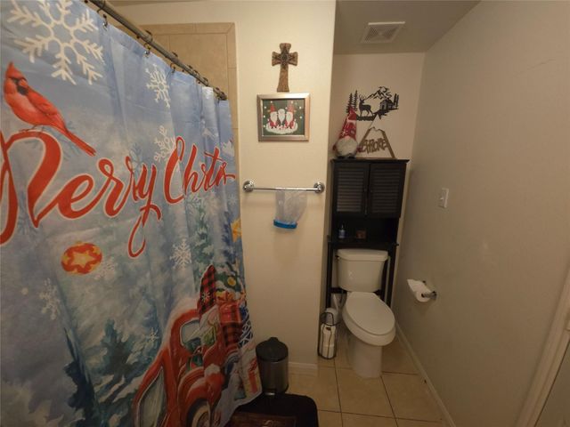 416 Turquoise Trade Drive, La Marque, TX 77568