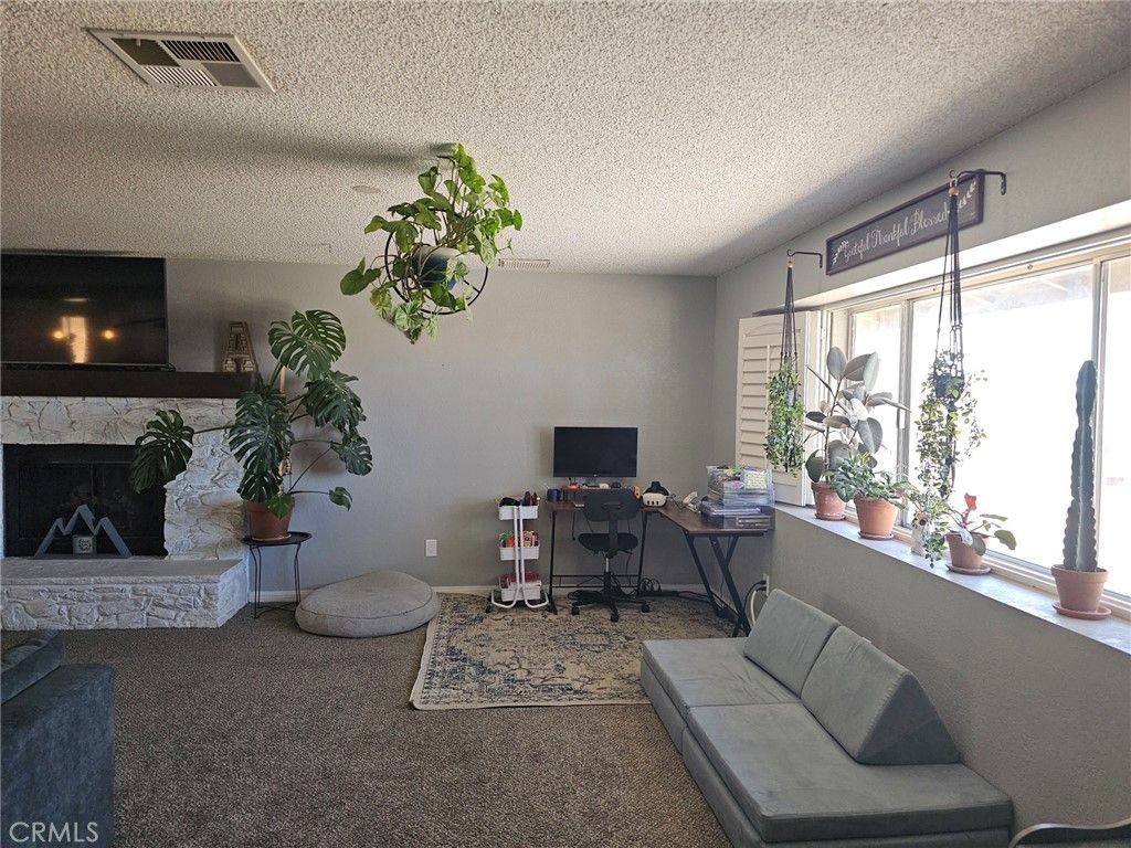 Image 5 of property listing at 73833 White Sands, 29 Palms, CA 92277