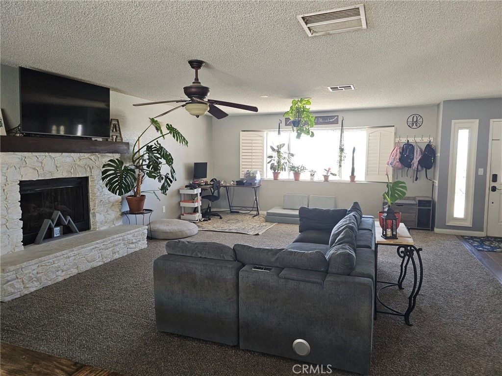Image 7 of property listing at 73833 White Sands, 29 Palms, CA 92277