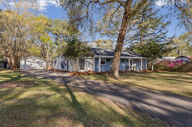 5030 Cole Drive E, Mobile, AL 36619