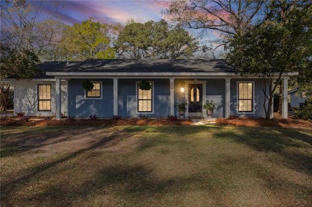 5030 Cole Drive E, Mobile, AL 36619