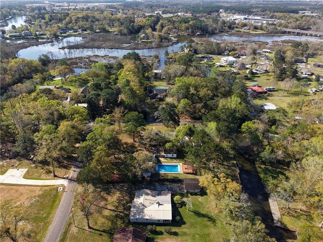 5030 Cole Drive E, Mobile, AL 36619