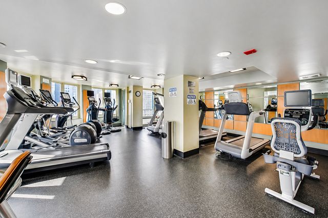 345 N La Salle Drive 1202, Chicago, IL 60654