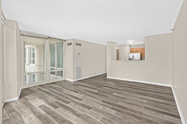 345 N La Salle Drive 1202, Chicago, IL 60654