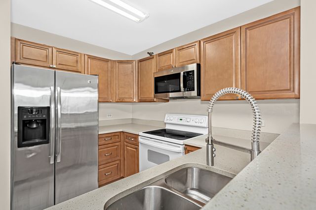 345 N La Salle Drive 1202, Chicago, IL 60654