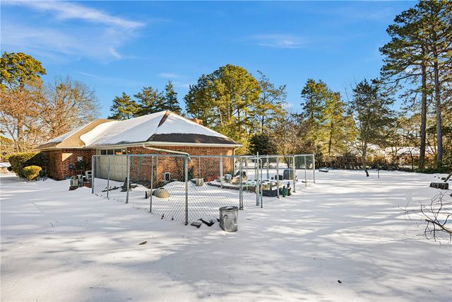 118 Forest Road, Russellville, AR 72802