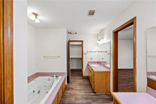 118 Forest Road, Russellville, AR 72802