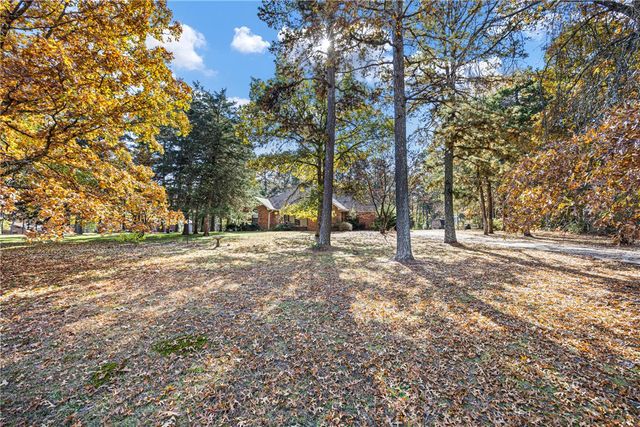 118 Forest Road, Russellville, AR 72802