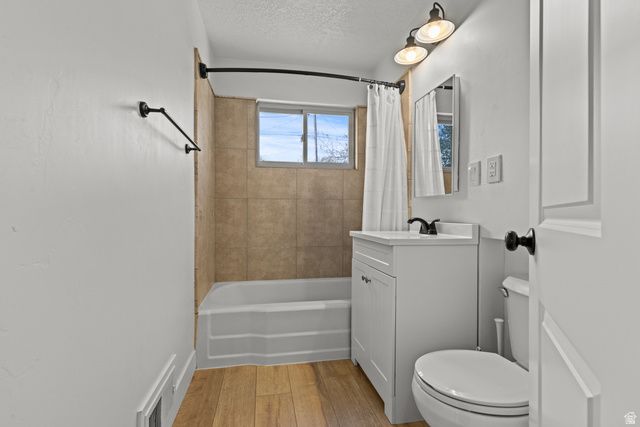 2101 W 3900 S, Roy, UT 84067