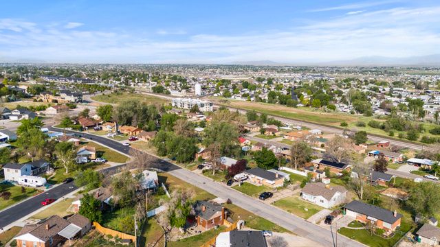 2101 W 3900 S, Roy, UT 84067
