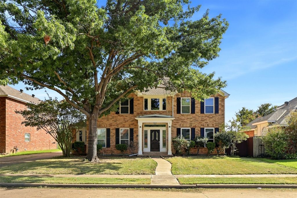 1427 Susan Lane, Carrollton, TX 75007 — exterior