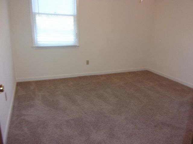 704 Leeville Pike Apt A, Lebanon, TN 37087