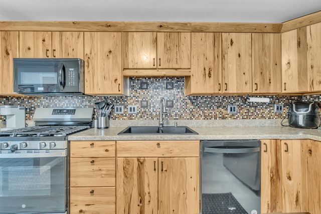 1064 Lake Marie Drive, Horton, MI 49246