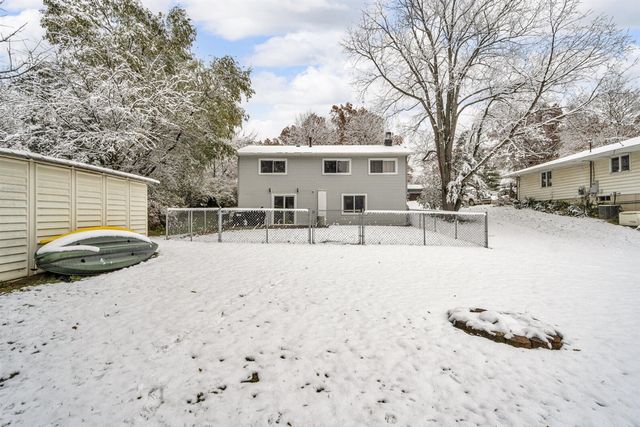 1064 Lake Marie Drive, Horton, MI 49246