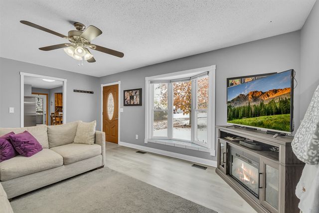 1064 Lake Marie Drive, Horton, MI 49246