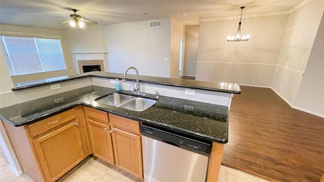 1002 Tabasco Trail, Arlington, TX 76002