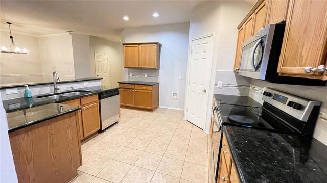 1002 Tabasco Trail, Arlington, TX 76002