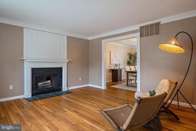 2 TOLSON ST, Annapolis, MD 21401