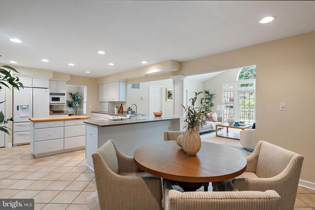 2 TOLSON ST, Annapolis, MD 21401
