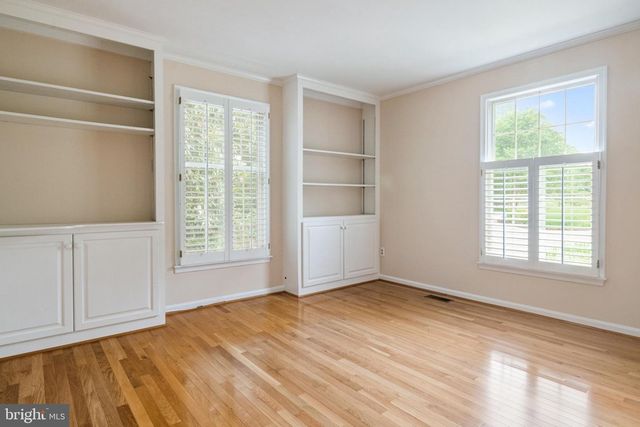 2 TOLSON ST, Annapolis, MD 21401