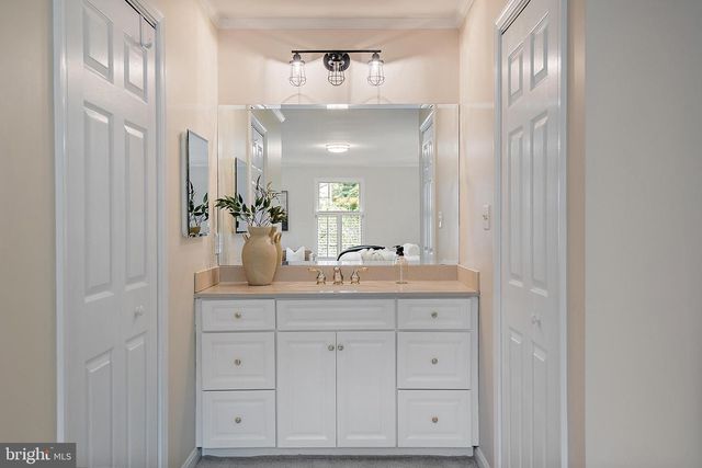 2 TOLSON ST, Annapolis, MD 21401