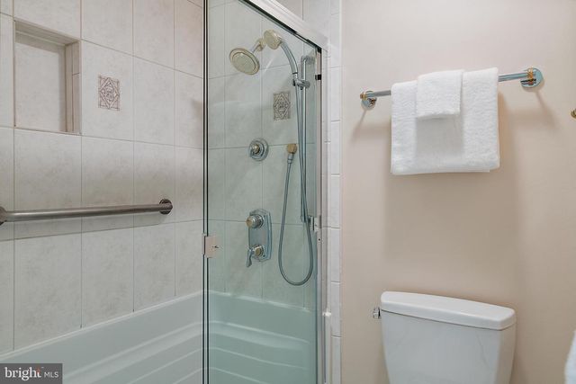 2 TOLSON ST, Annapolis, MD 21401