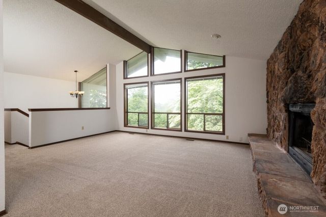1702 Browns Point Boulevard, Tacoma, WA 98422