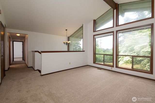 1702 Browns Point Boulevard, Tacoma, WA 98422