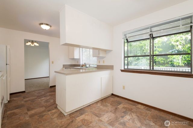 1702 Browns Point Boulevard, Tacoma, WA 98422