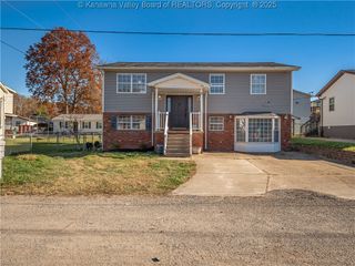 8 Cordoba Drive, Hurricane, WV 25526