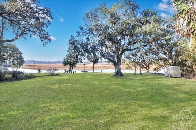 155 Burton Road, Savannah, GA 31405