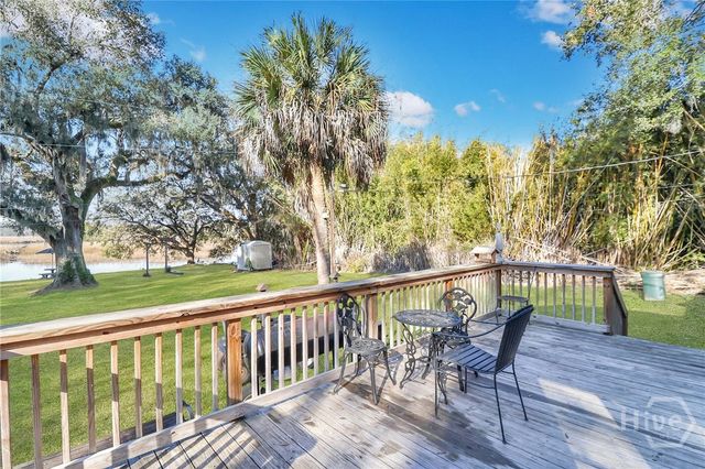 155 Burton Road, Savannah, GA 31405