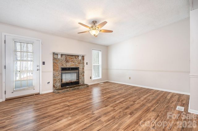 11230 Mallard Crossing Drive, Charlotte, NC 28262