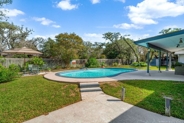 109 Cueva, San Antonio, TX 78232