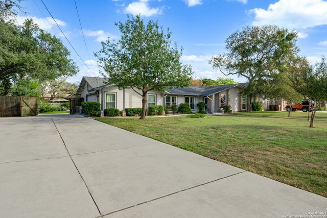 109 Cueva, San Antonio, TX 78232