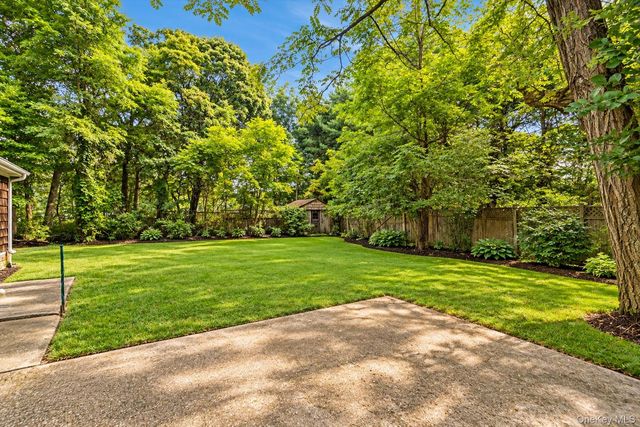 17 Washington Avenue, Holtsville, NY 11742