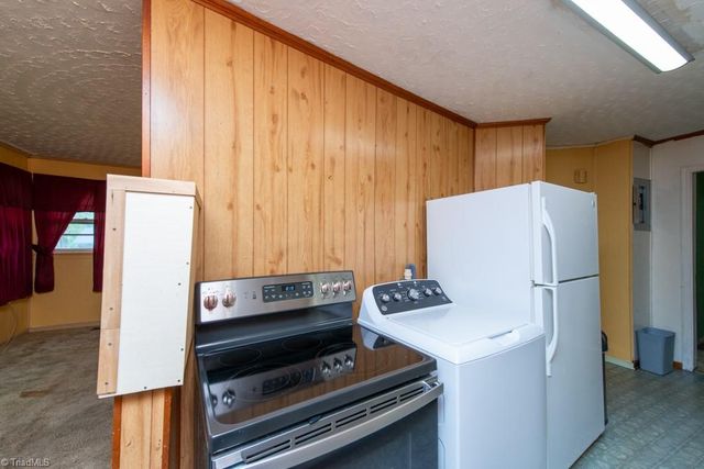 3316 Pine Valley Road, High Point, NC 27265