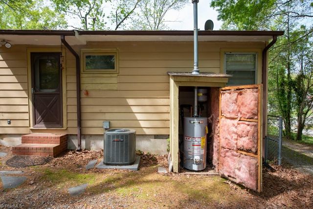 3316 Pine Valley Road, High Point, NC 27265