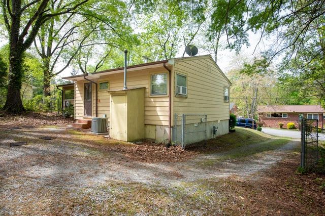 3316 Pine Valley Road, High Point, NC 27265
